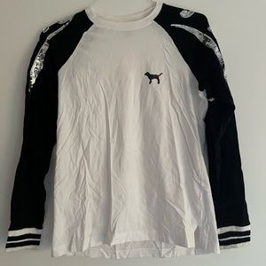 VS PINK LONG SLEEVE TEE